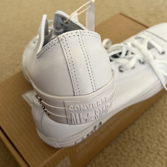 Converse All Star customized “Just Married “ “Mr.” Low top shoes - Picture 5 of 7